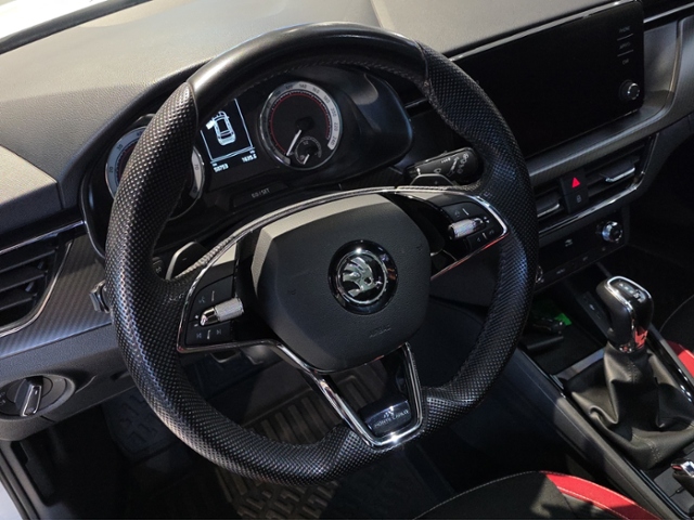 Kamiq Monte Carlo 1.5 TSI DSG*AHK*KAMERA*
