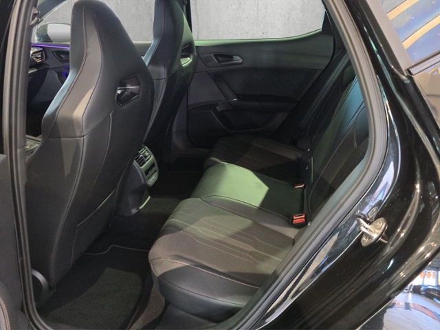 Leon 1.5 eTSI DSG*ACC*DCC*KAMERA*BEATS*