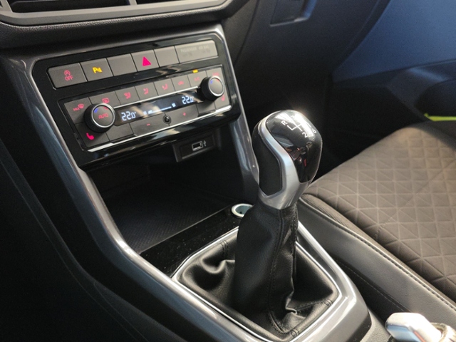 T-Cross 1.0 TSI Style*LED*AHK*Blind-Spot*