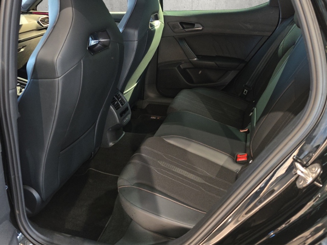Leon 1.5 eTSI DSG*COPPER*NAVI*MATRIX*BEATS*