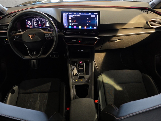 Leon 1.5 eTSI DSG*COPPER*NAVI*MATRIX*BEATS*