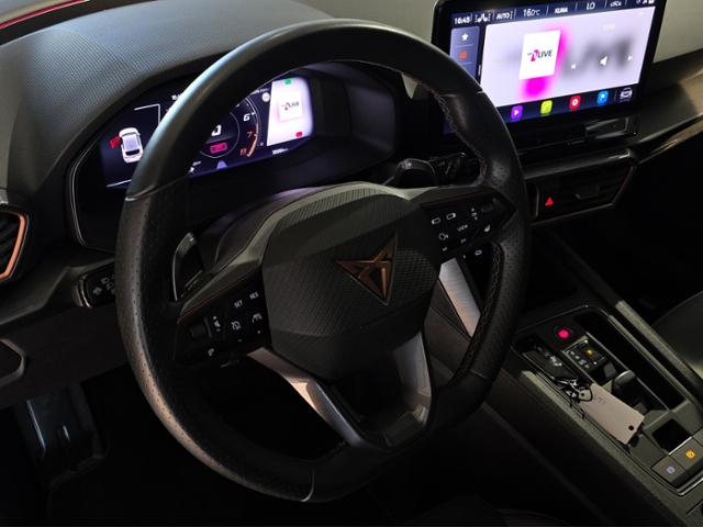 Leon 1.5 eTSI DSG*COPPER*NAVI*MATRIX*BEATS*