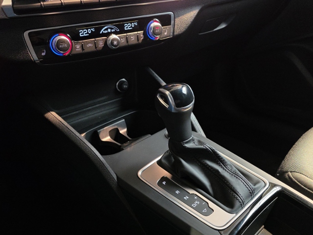 Q2 advanced 35 1.5 TFSI*Kamera*SHZ*CARPLAY*